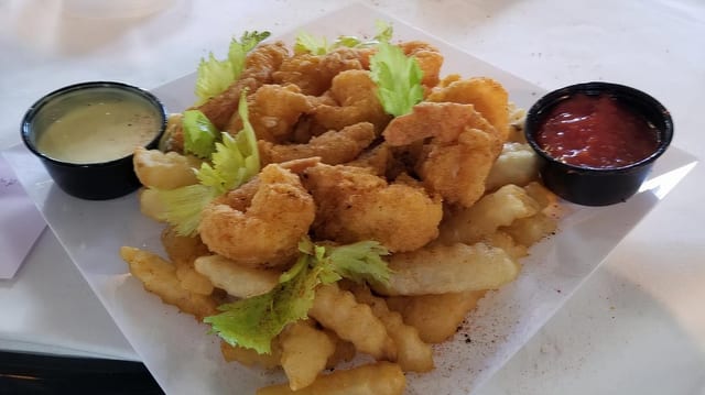 8 Pcs Jumbo Shrimp.